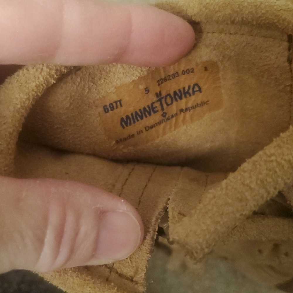 Minnetonka Moccasins - Picture 6 of 6